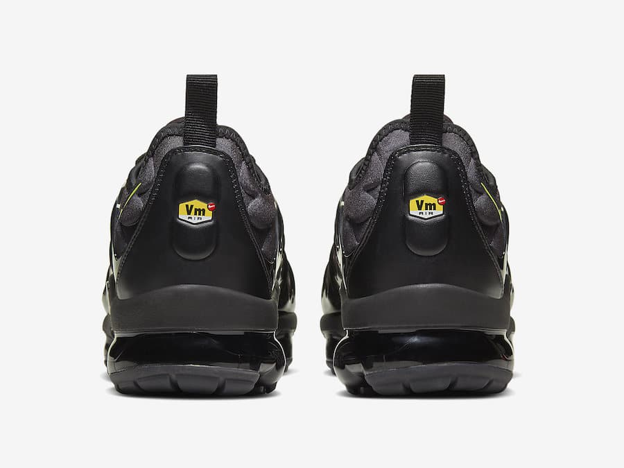 Tenisky Nike Air VaporMax Plus Neon